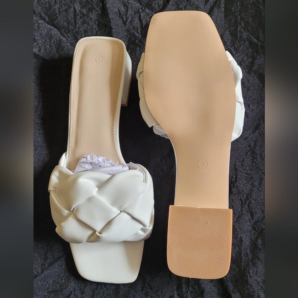 Sandals - Picture 3 of 3